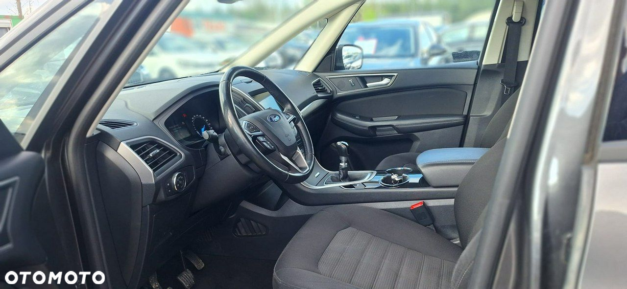 Ford Galaxy - 9