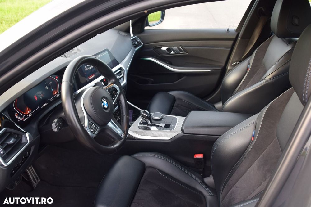 BMW Seria 3 330i AT - 6