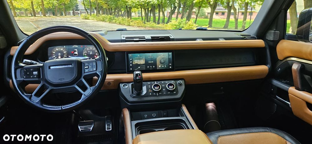Land Rover Defender 110 P400e X-Dynamic SE - 25