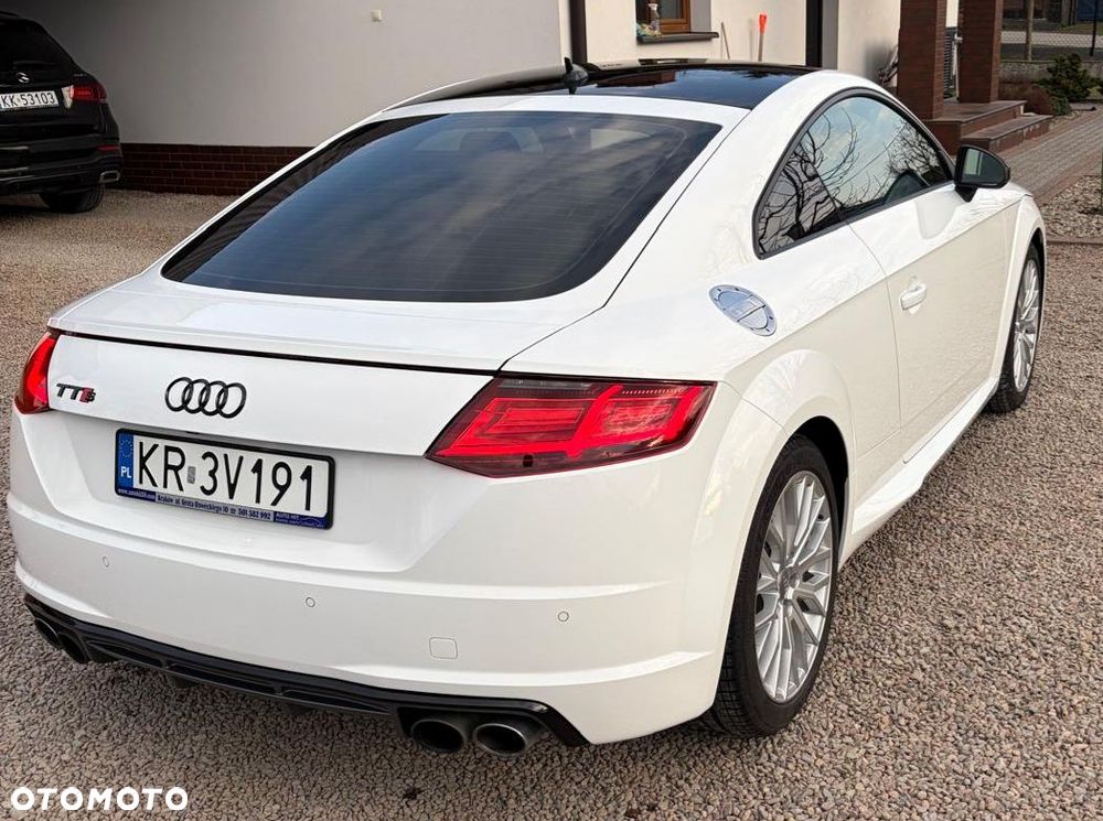 Audi TT S Coupé - 4