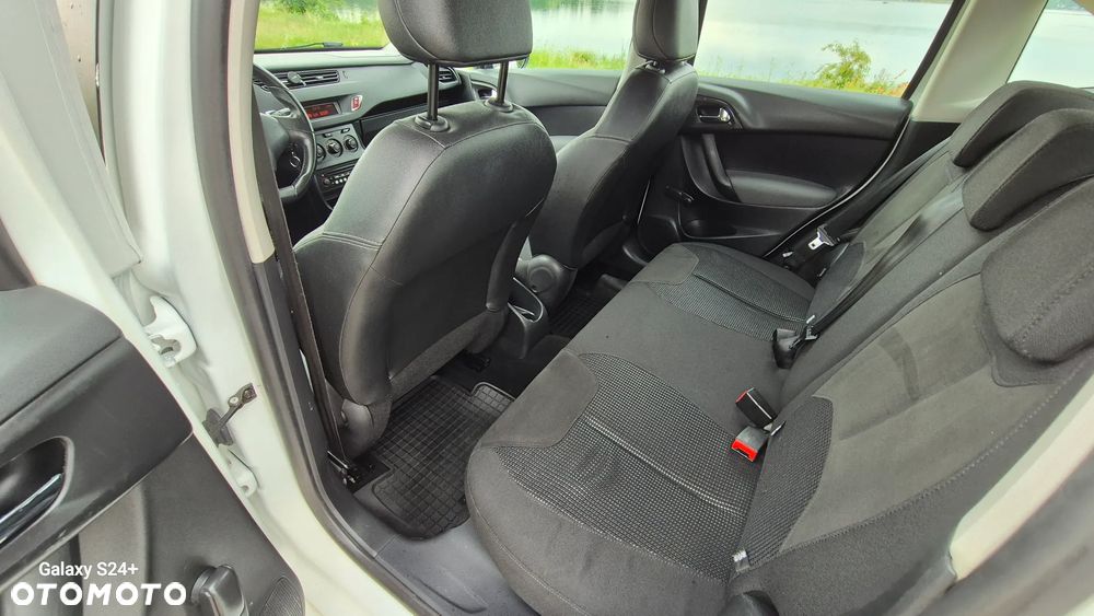 Citroën C3 1.4 HDi First - 13