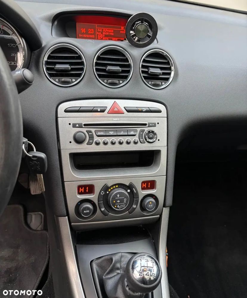 Peugeot 308 1.6 Premium - 8