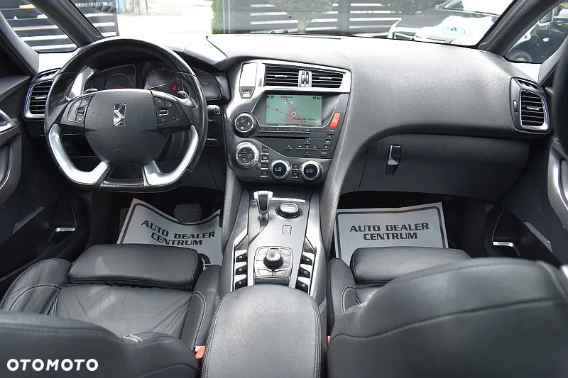 Citroën DS5 2.0 HDi Hybrid4 SportChic MCP - 8