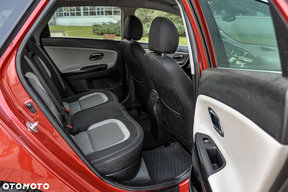 Kia Ceed 1.6 CRDi L - 12