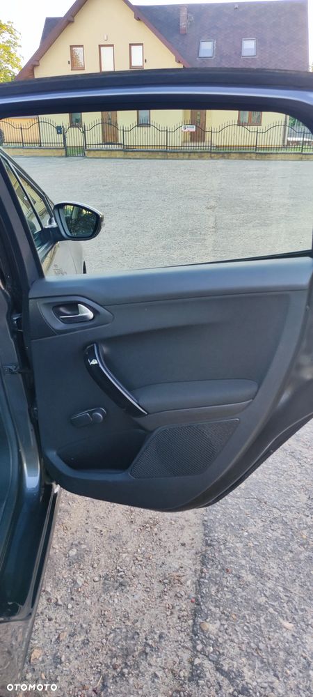 Peugeot 208 1.2 VTi Access - 12