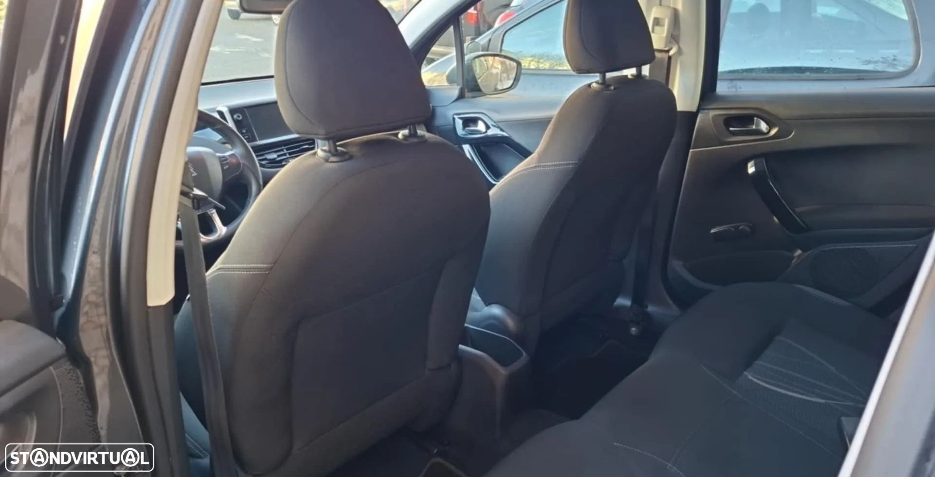 Peugeot 208 1.4 HDi Active - 11