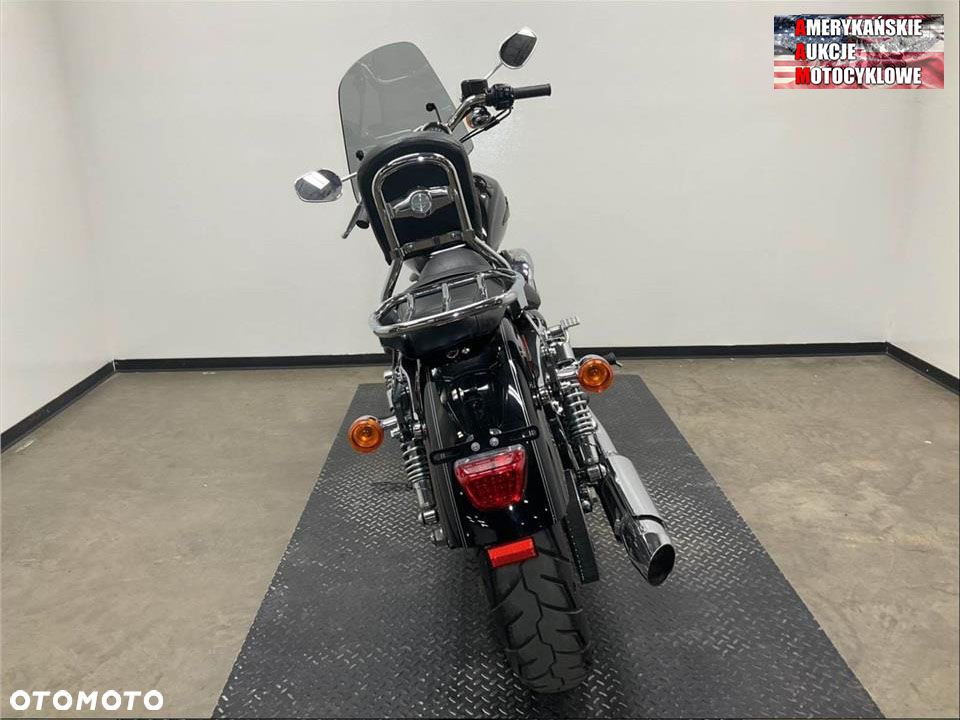 Harley-Davidson Sportster Custom 1200C - 5