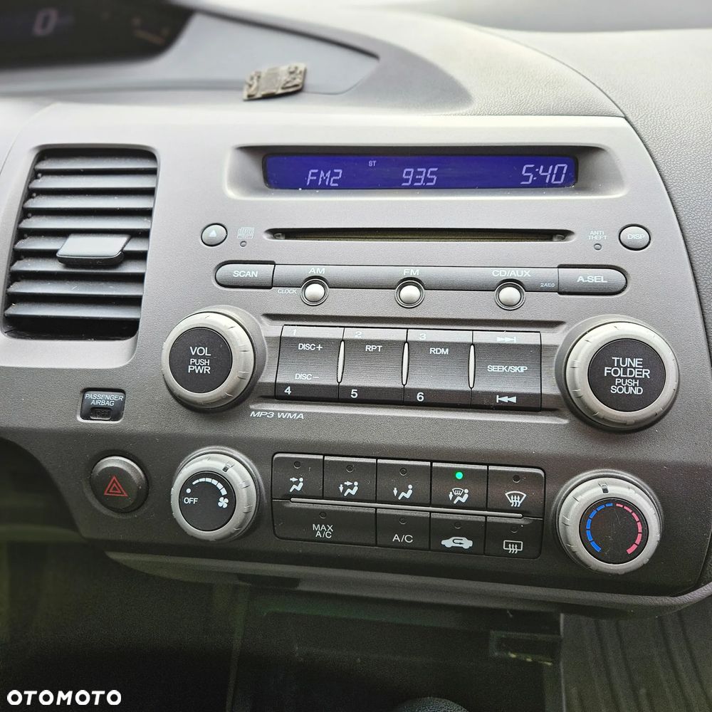Honda Civic 1.8i-VTEC Automatik Executive - 24