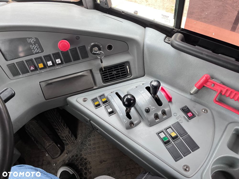Volvo A25E - 27