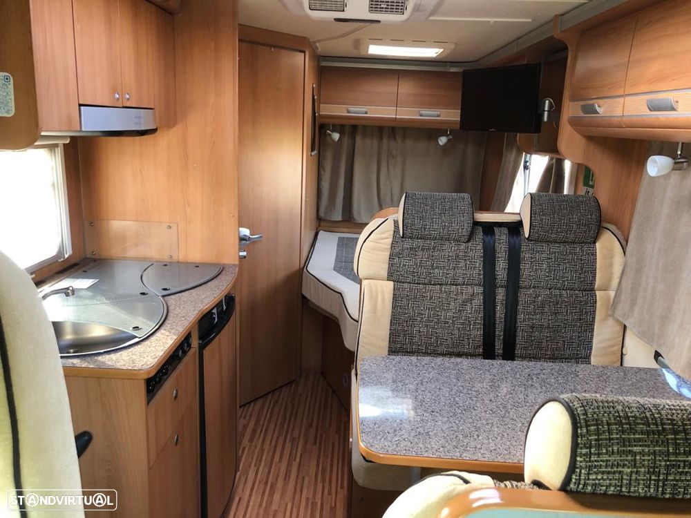 Dethleffs Advantage T5841 6.4MT - 5