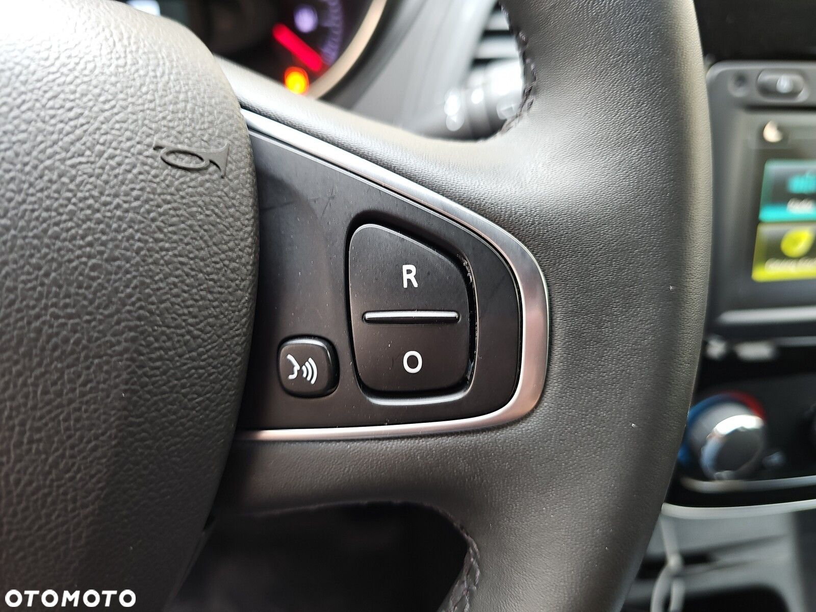 Renault Captur - 16