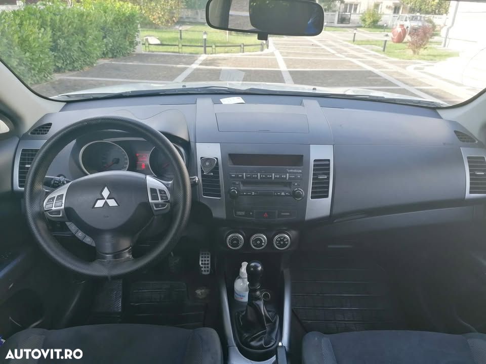 Mitsubishi Outlander 2.0 DI-D Instyle - 8