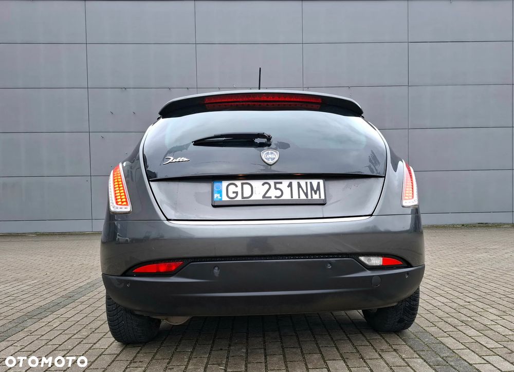 Lancia Delta - 14