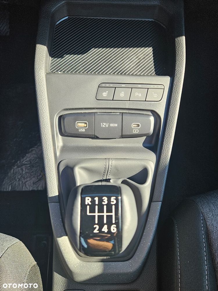 Kia Stonic 1.0 T-GDI Smart - 17
