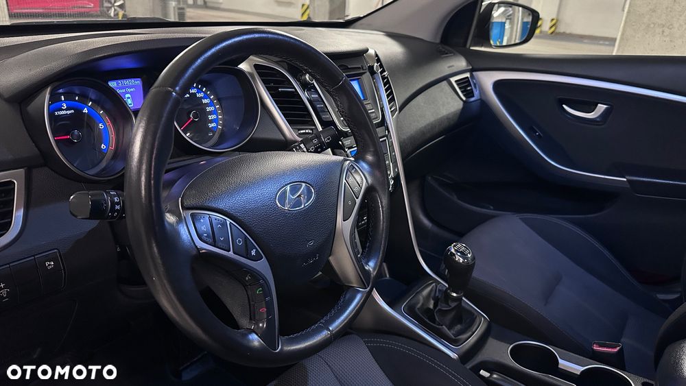 Hyundai i30 blue 1.6 CRDi YES Gold - 10