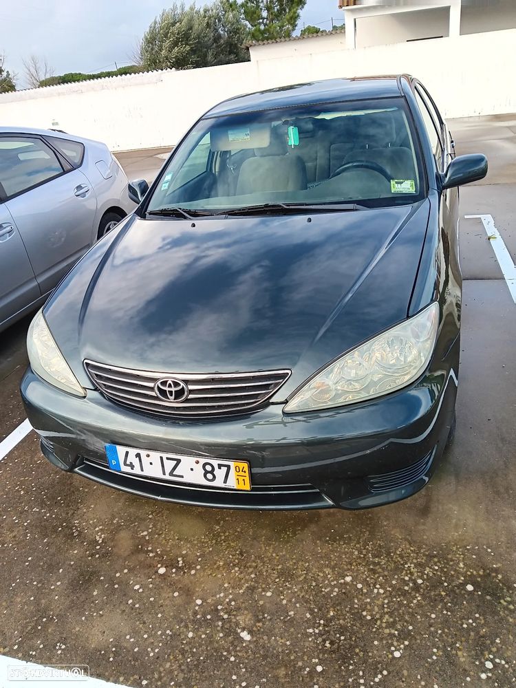 Toyota Camry 3.0 - 1