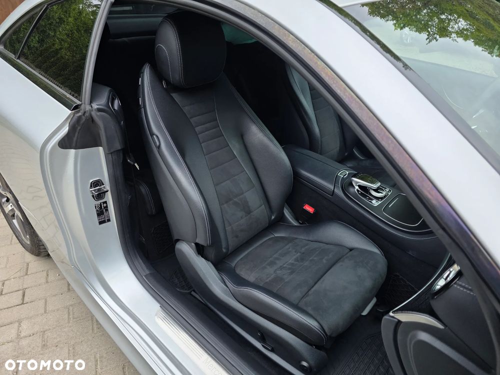 Mercedes-Benz Klasa E 200 4-Matic 9G-TRONIC - 14