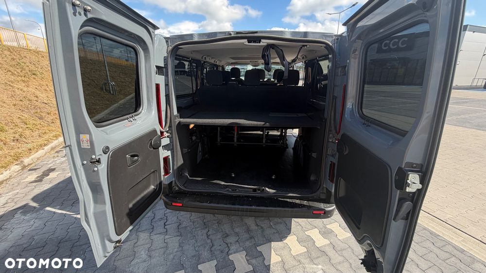 Renault Trafic - 22
