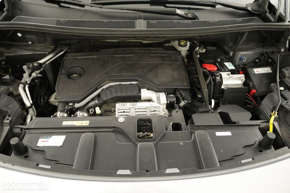 Peugeot 3008 1.2 Hybrid GT e-DCS6 - 26