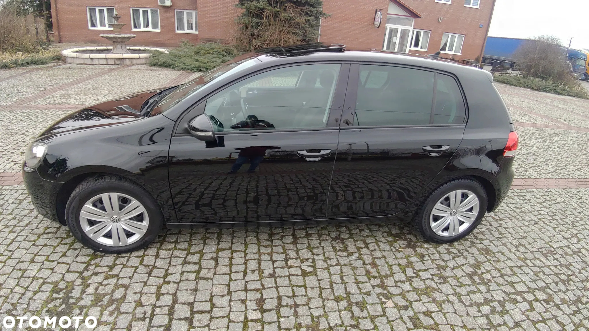 Volkswagen Golf 1.6 TDI DPF BlueMotion Technology Comfortline - 32