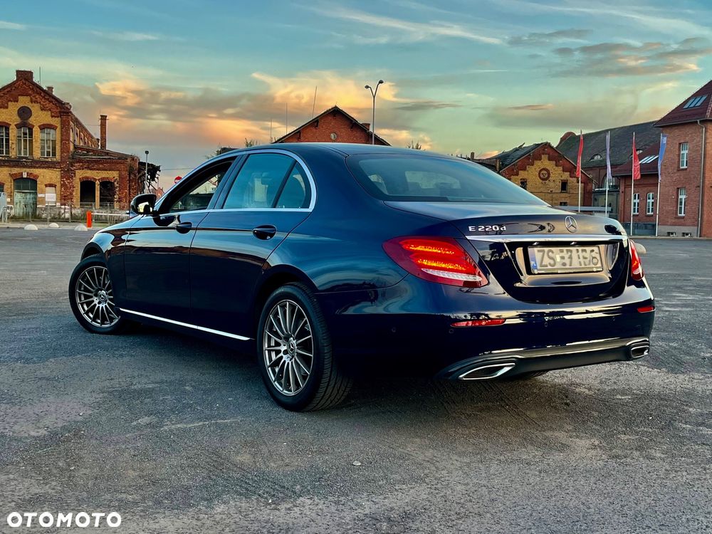 Mercedes-Benz Klasa E 220 d 4Matic 9G-TRONIC Avantgarde - 5