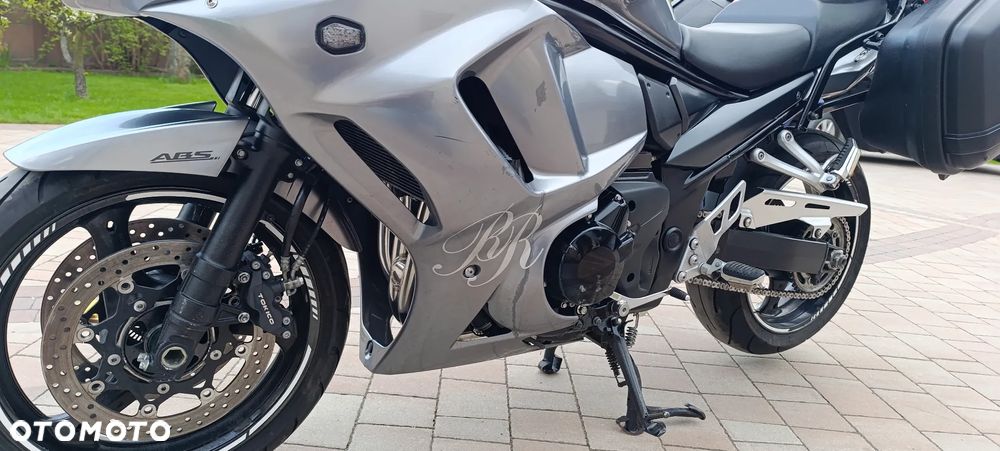 Suzuki GSX - 38