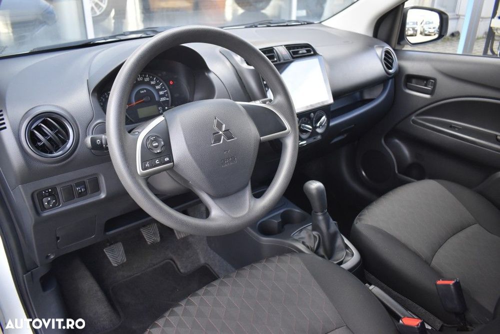 Mitsubishi Space Star - 22