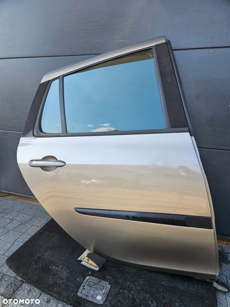 Renault Clio III Kombi TEHNK Drzwi Prawe Tylne Prawy Tył - 2