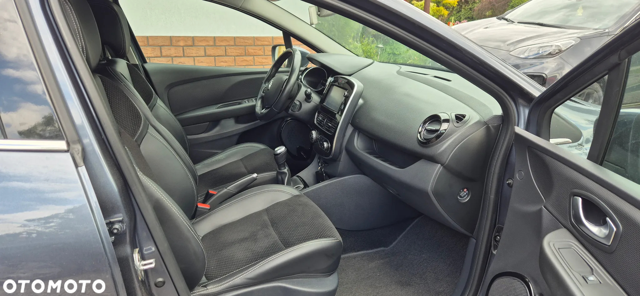 Renault Clio TCe 90 BUSINESS EDITION - 16