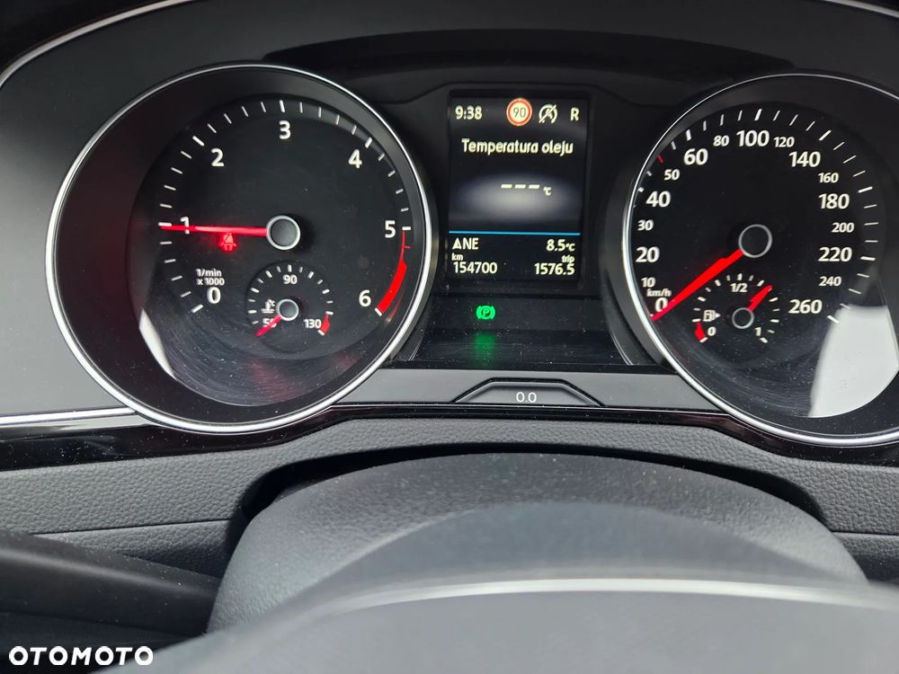 Volkswagen Passat 2.0 TDI SCR DSG Business - 18