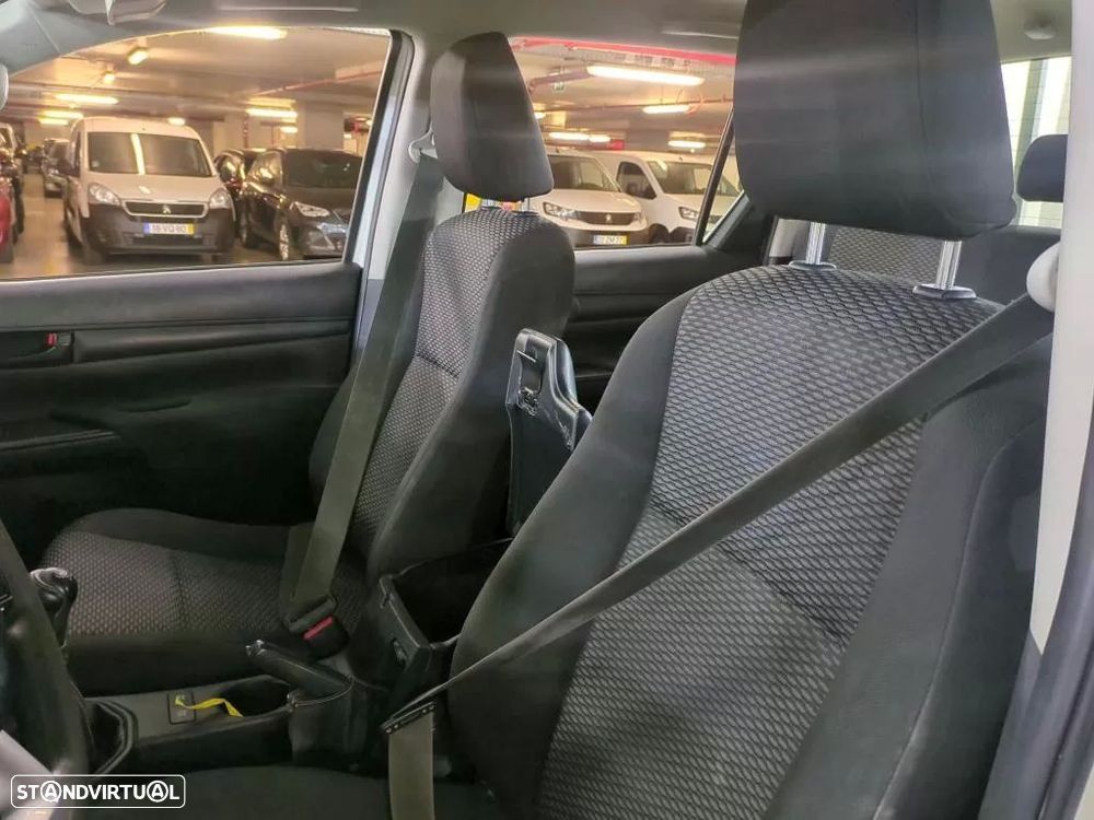 Toyota Hilux 2.4 D-4D 4WD Tracker - 3