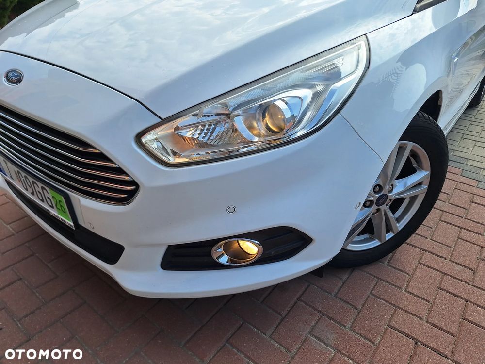 Ford S-Max 2.0 TDCi Titanium PowerShift - 2