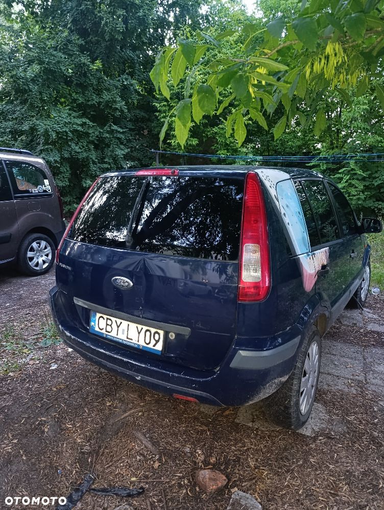 Ford Fusion - 5