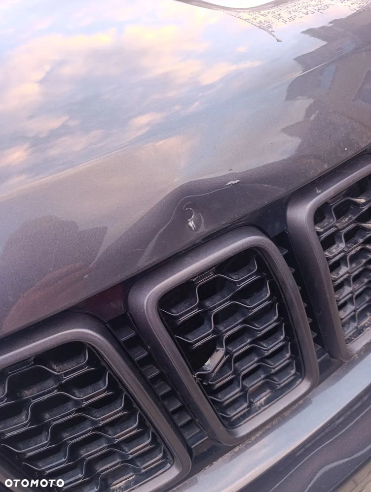 Jeep Grand Cherokee - 10