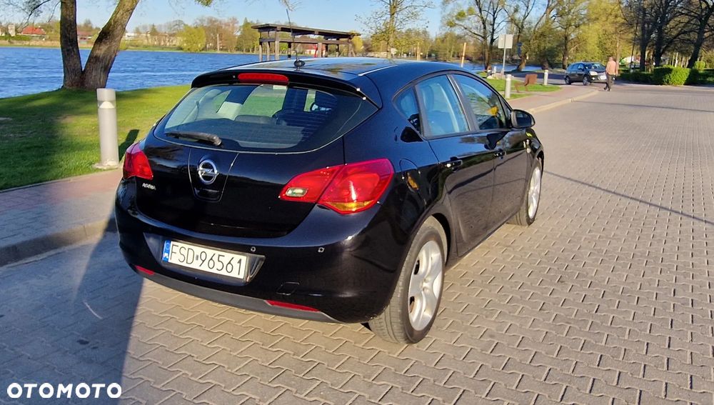 Opel Astra 1.6 - 3