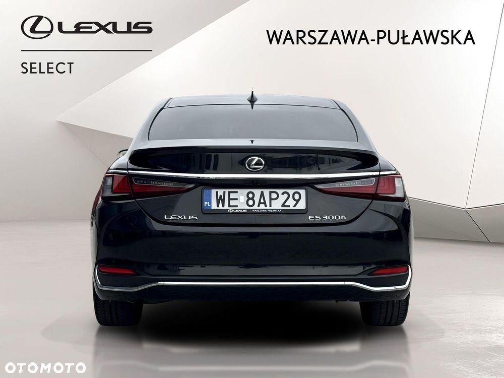Lexus ES 300h Business Edition - 4