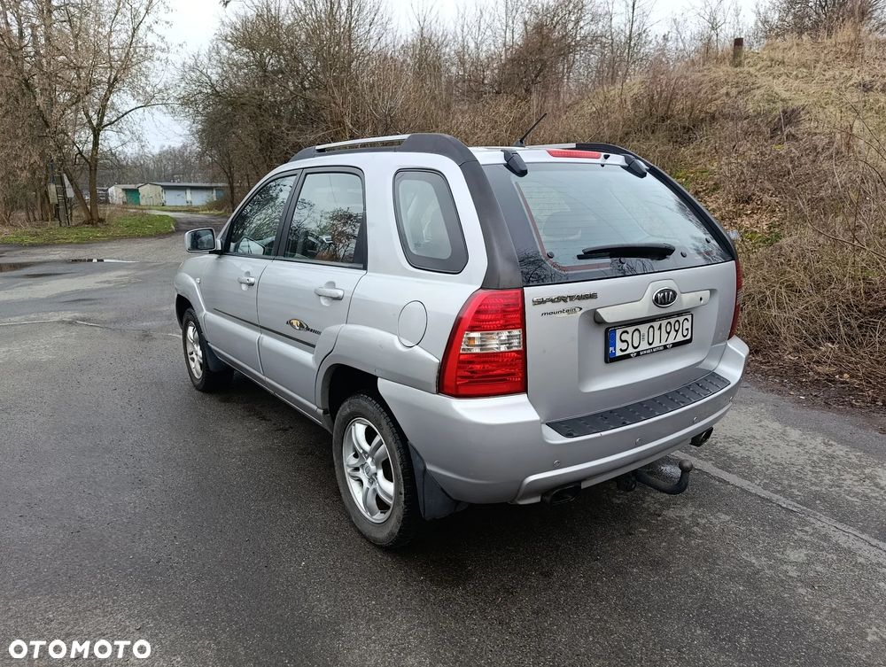 Kia Sportage 2.0 CRDI LX - 3