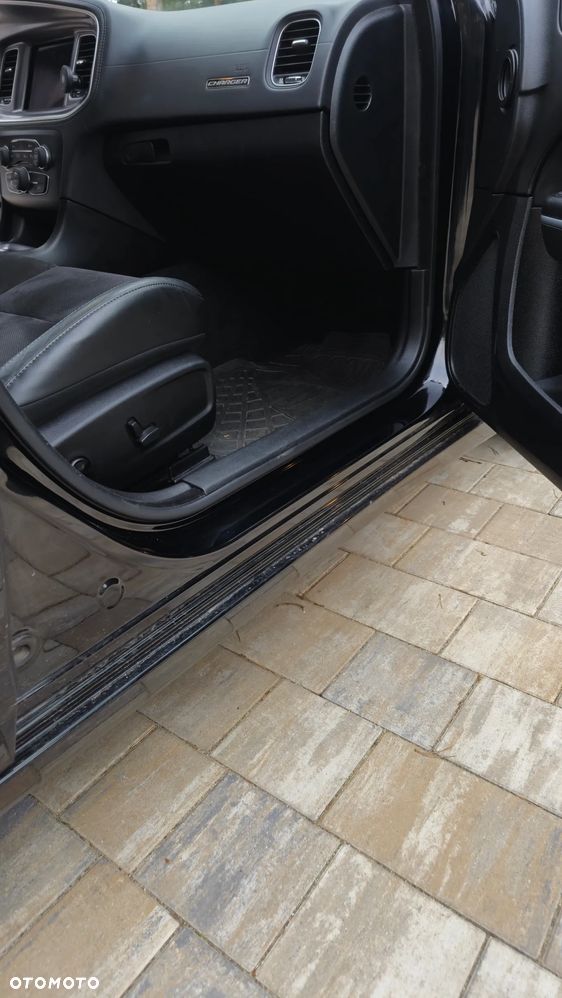 Dodge Charger 5.7 R/T - 21