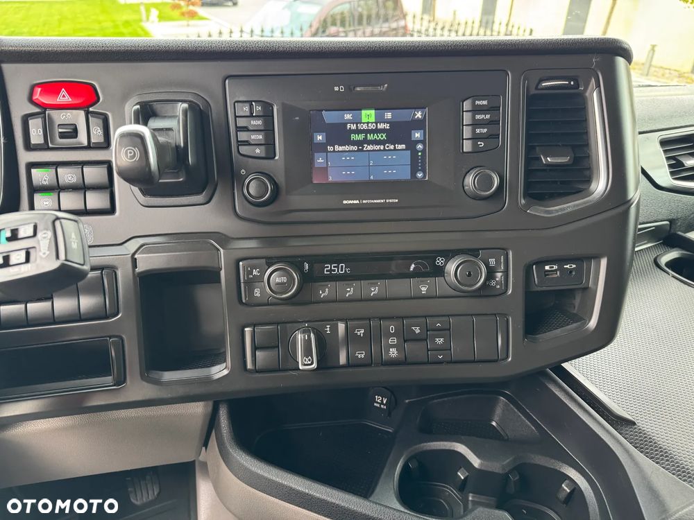 Scania R450 bez EGR 4x2 STANDARD, RETARDER, ACC, 2017 R SUPER STAN - 33