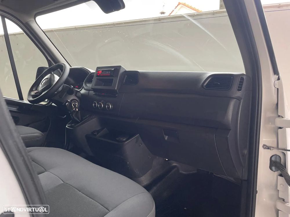 Renault Master 2.3 DCI - 18