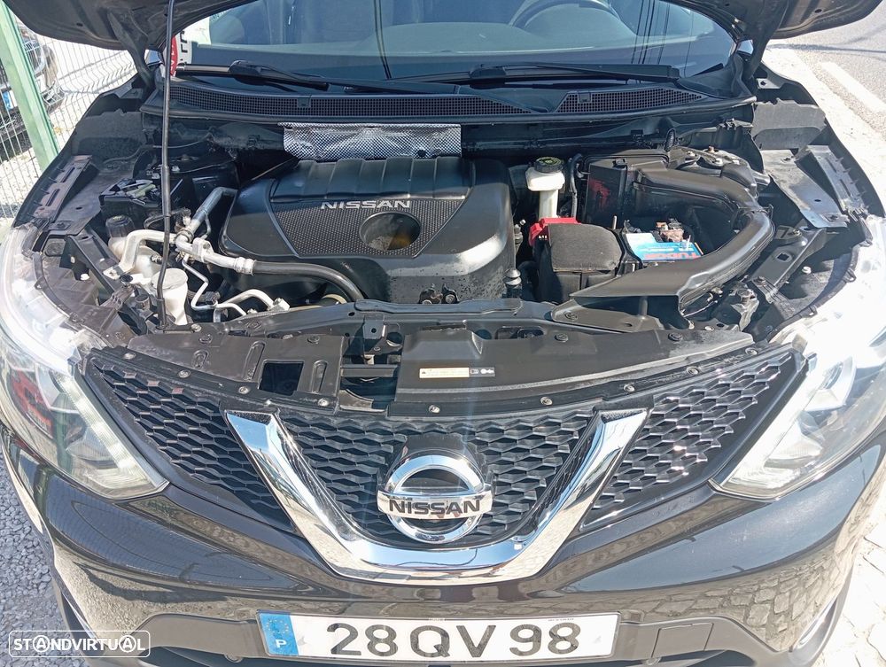 Nissan Qashqai 1.5 dCi N-Connecta 18 - 22