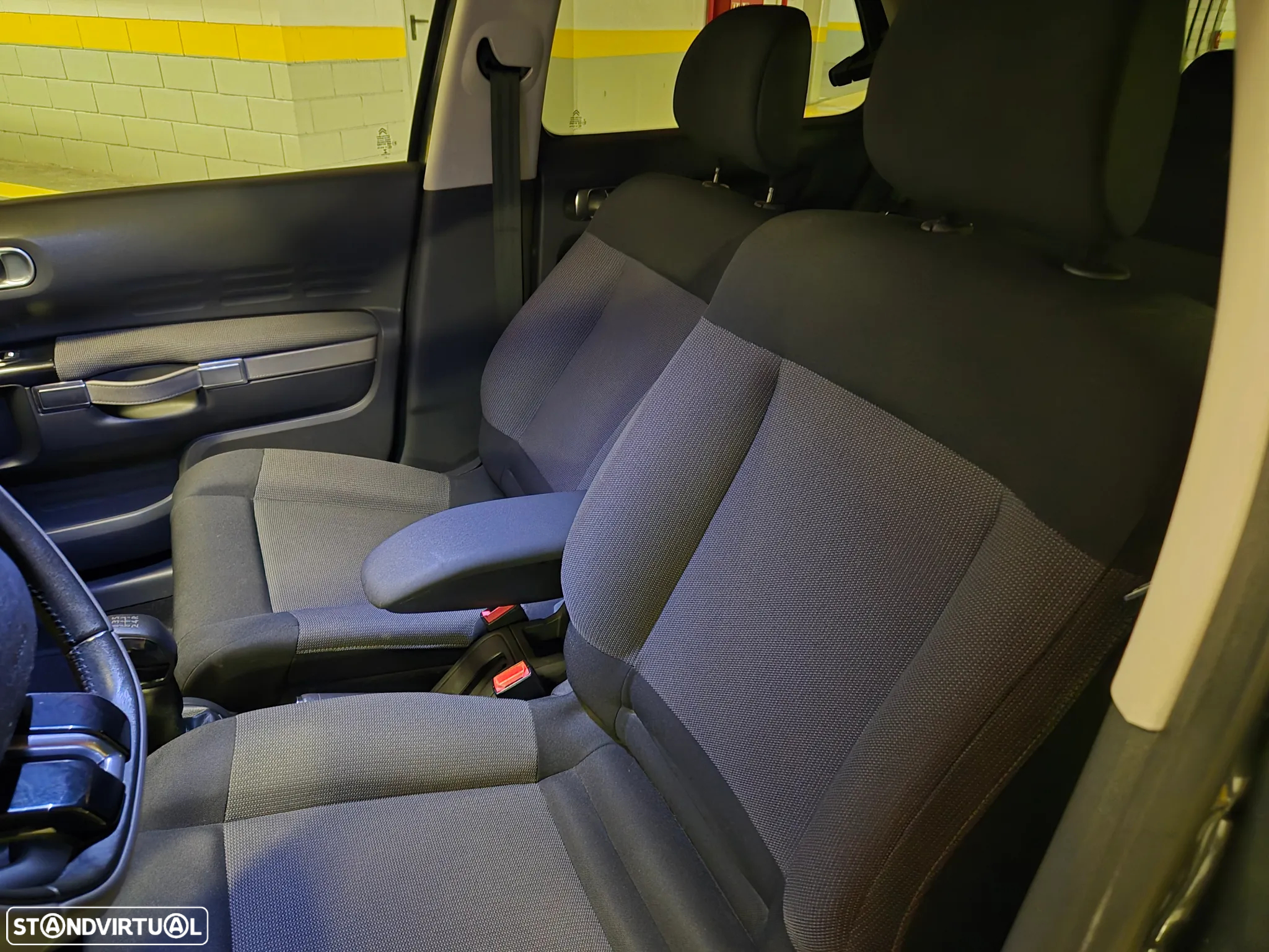 Citroën C4 Cactus BlueHDi 100 Stop&Start Shine - 27