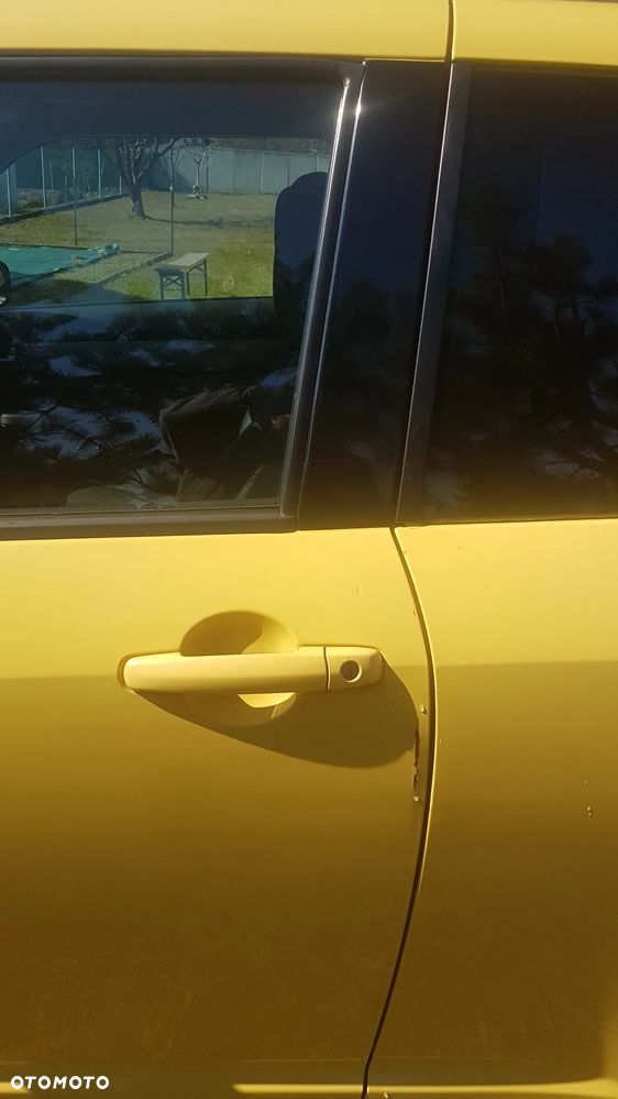 Suzuki Swift 1.3 Sakura - 3