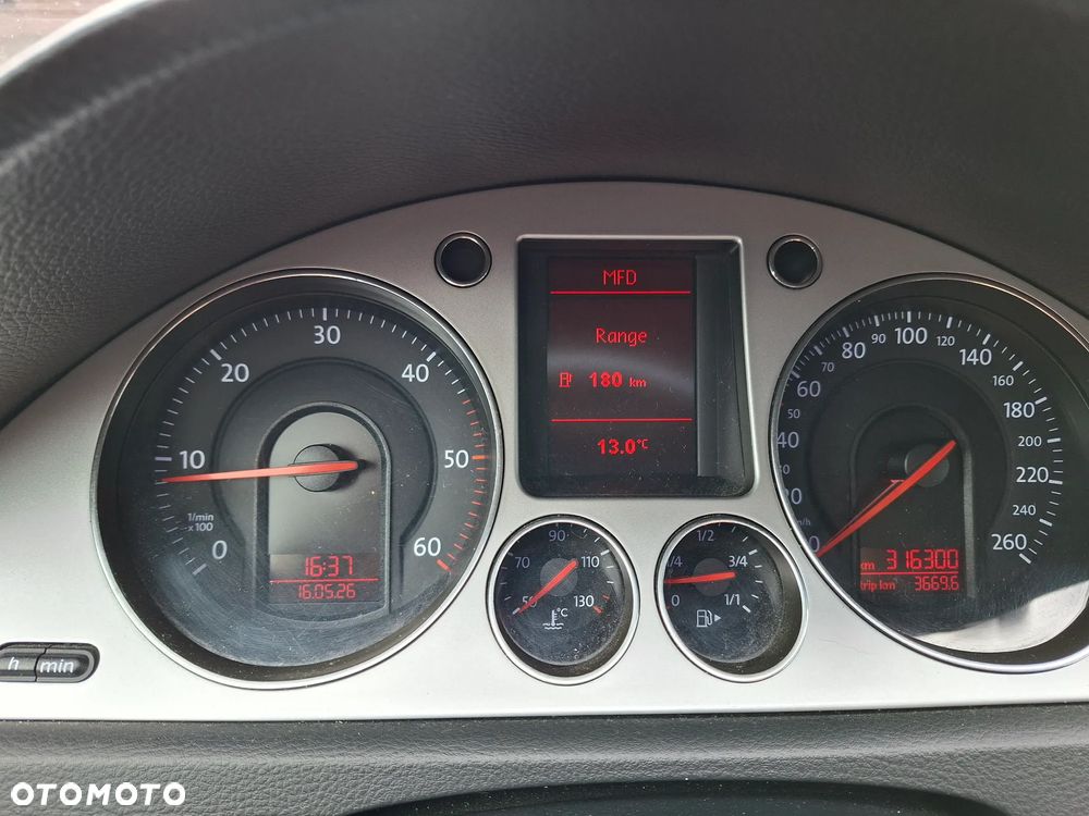 Volkswagen Passat 2.0 TDI DPF Individual - 2