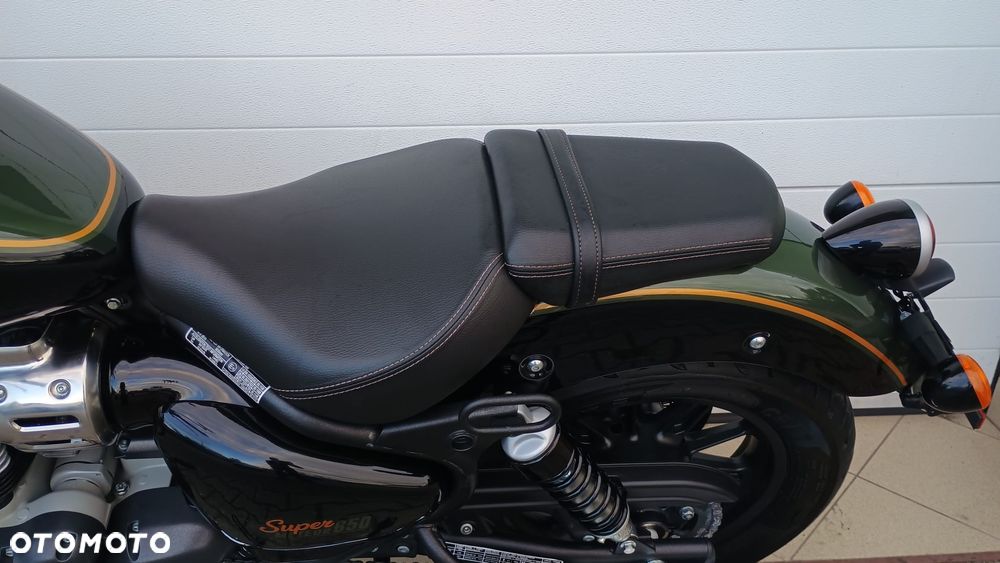 Royal Enfield Super Meteor - 17