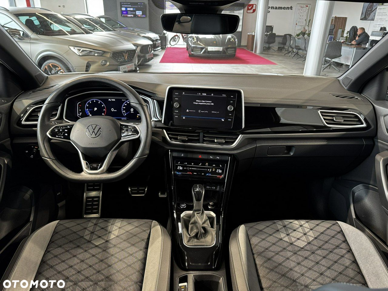 Volkswagen T-Roc - 16