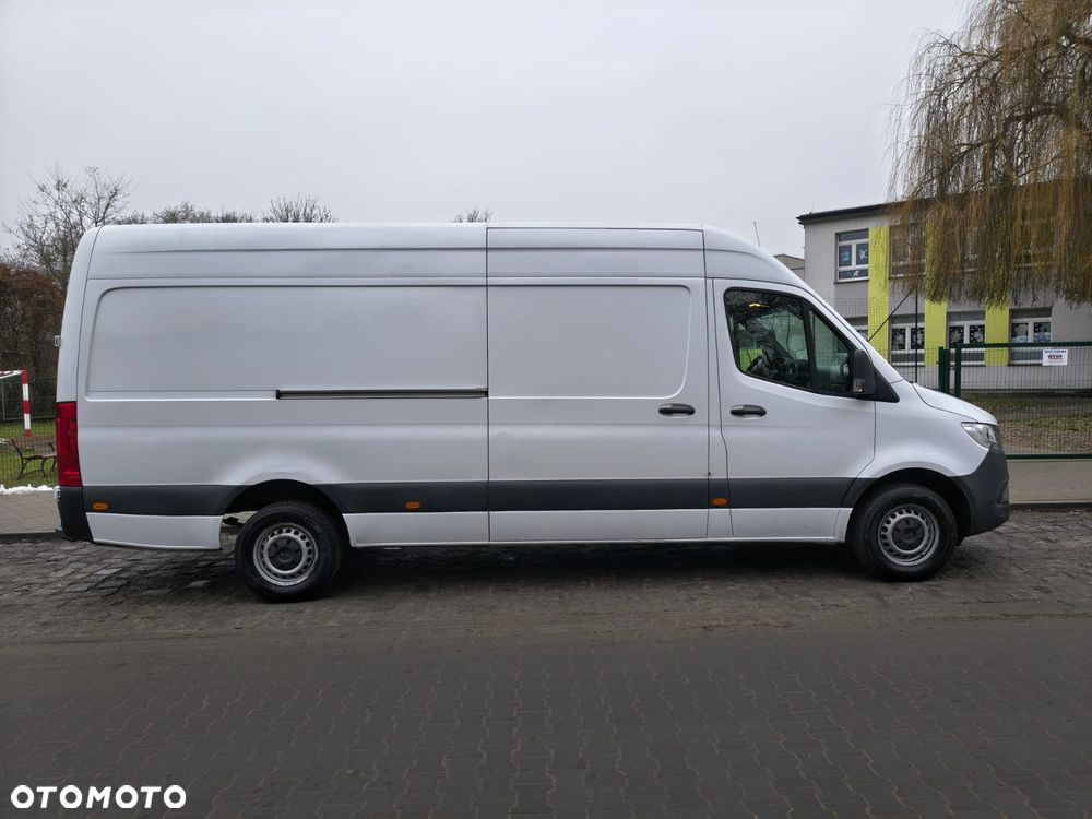 Mercedes-Benz Sprinter - 17