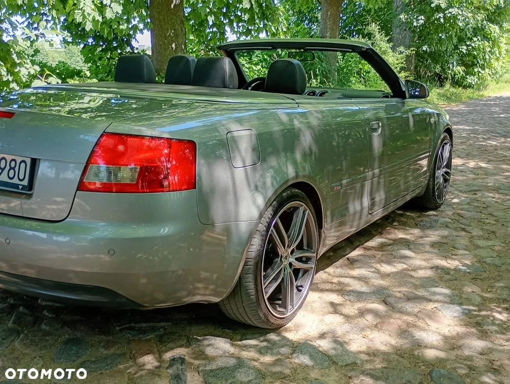 Audi A4 Cabrio - 32