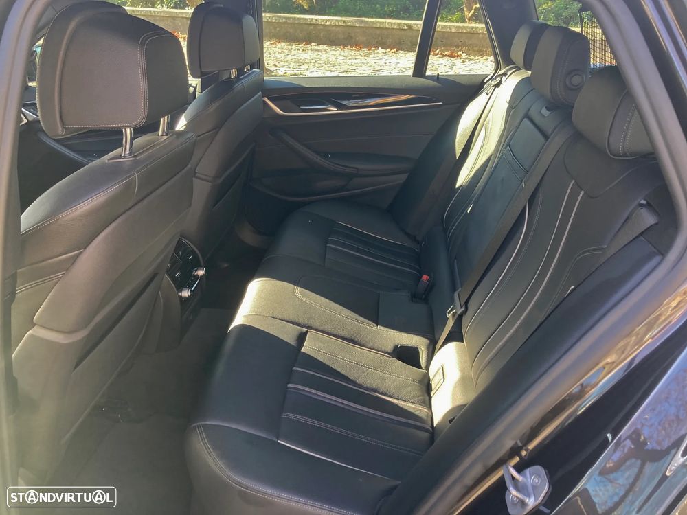 BMW 530 d Line Luxury Auto - 12