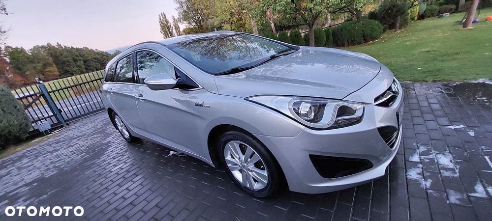 Hyundai I40